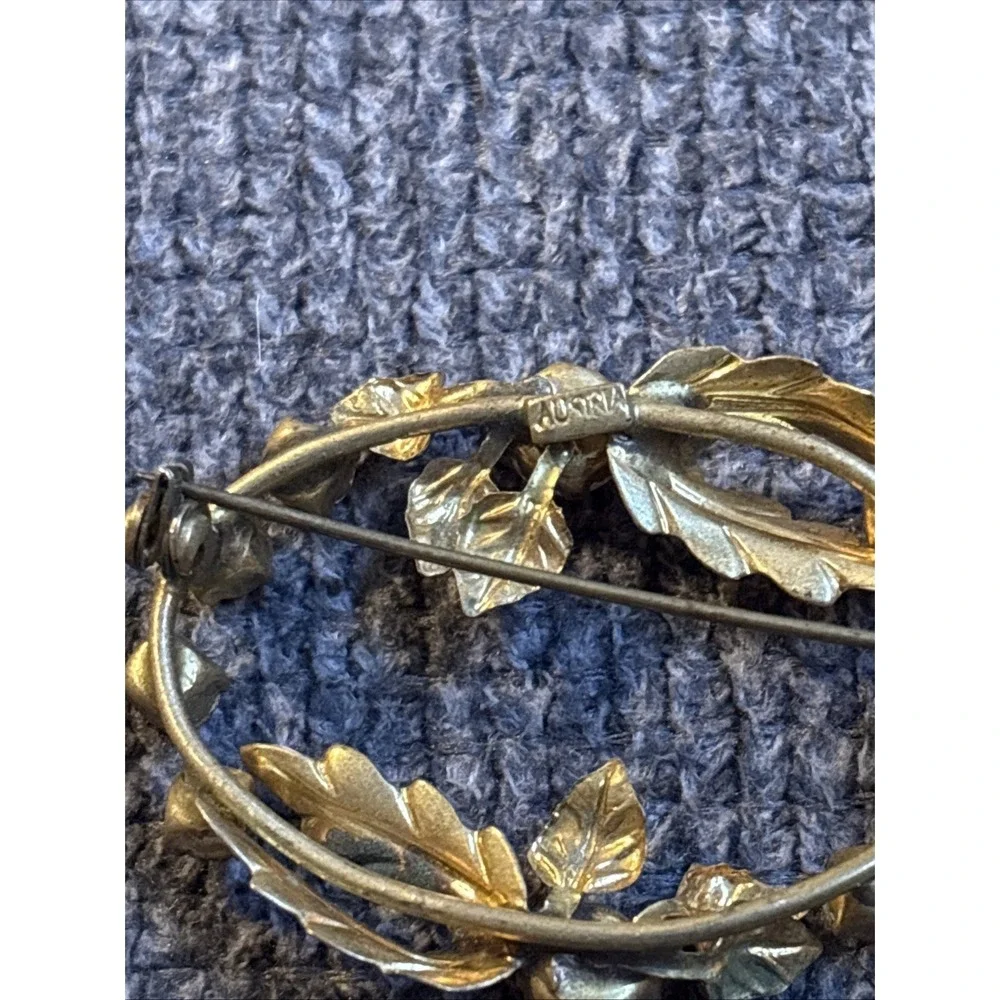 Vintage Pink Flower Wreath Brooch Pin Gold Tone Rhinestone Austria